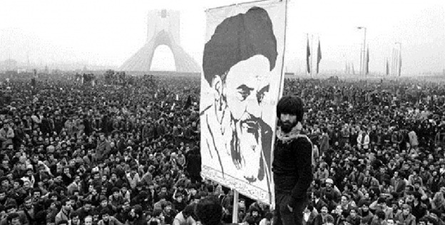 رهبری مقتدر برای هدایت  انقلاب اسلامی